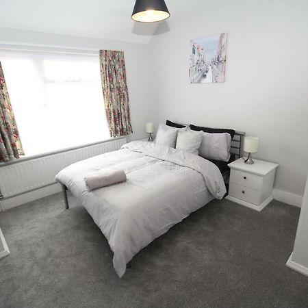 The Uxbridge House Villa Luaran gambar