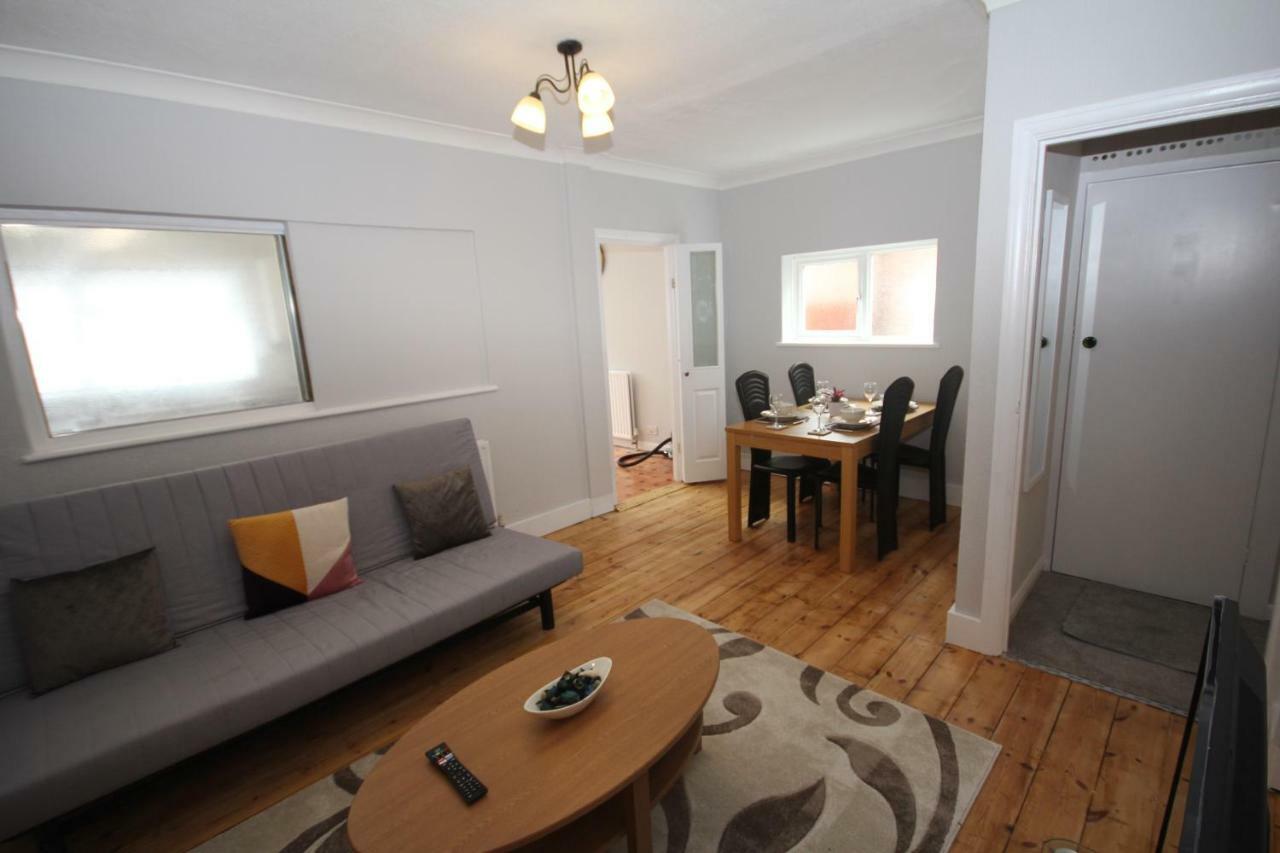 The Uxbridge House Villa Luaran gambar